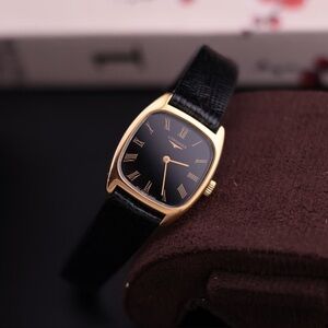 Rare Vintage 1970s Longines 817 4446 Women’s Watch
Manual-Winding, Roman Dial